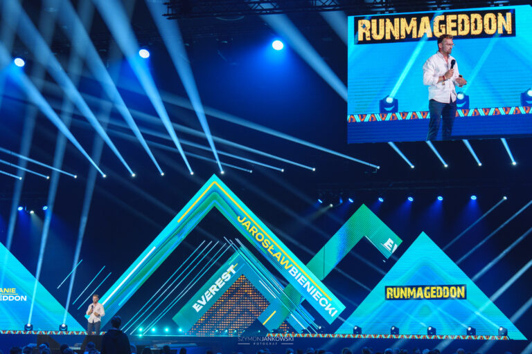 Read more about the article 4. JAK WYKONAŁEM REPORTAŻ BIZNESOWY Z KONFERENCJI EVEREST23?